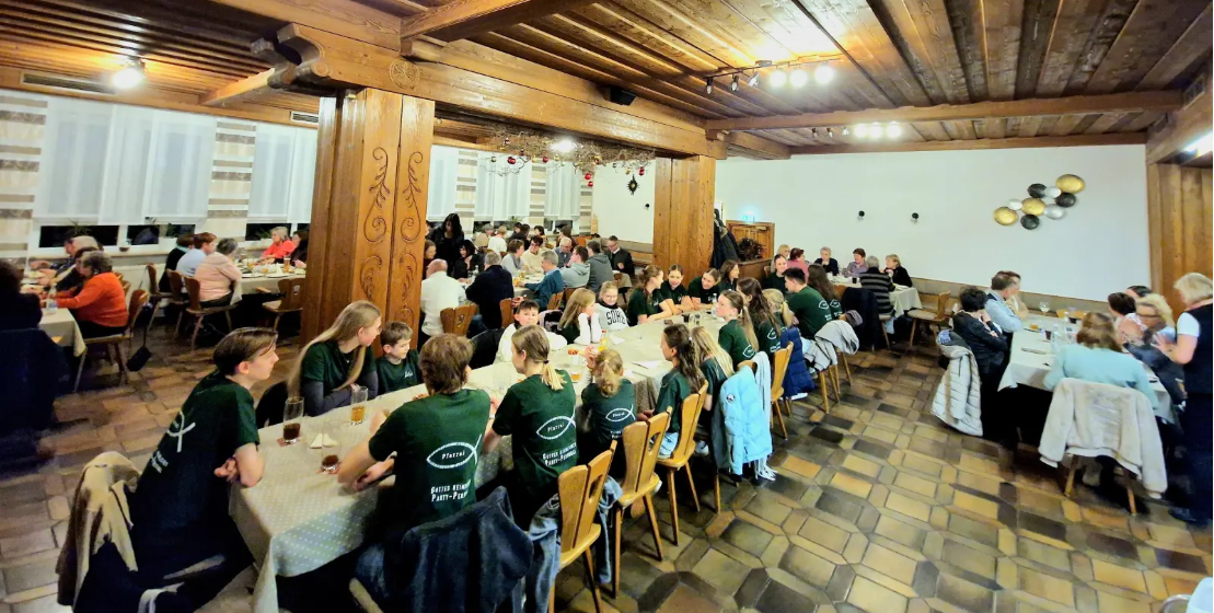 Zahlreiche Ehrenamtliche folgten der Einladung zum Dankeschön-Essen. (Bild: Felix Hartung)